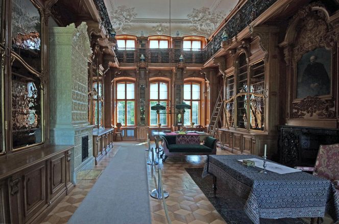 Dawniej rezydencja magnackiego rodu, dziś imponująca galeria sztuki. Zaglądamy do wnętrz Pałacu w Rogalinie