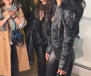 Tak fani powitali Justynę Steczkowską na lotnisku. Były łzy i tulenie. Byłaś najlepsza!