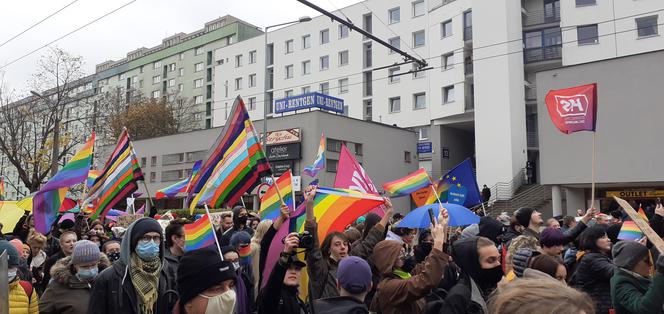 Szli dla tych, którzy się boją. Ulicami Lublina przeszedł III Marsz Równości [GALERIA, WIDEO]