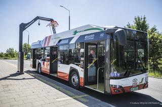 Radom. Młody mężczyzna zmarł w autobusie miejskim! Usiadł i już nie wstał