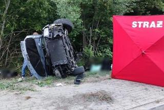 Zderzenie samochodu z autokarem na koło Tomaszowa Lubelskiego. Dwie osoby nie żyją!