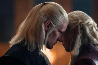 Matt Smith jako książę Daemon Targaryen oraz Emma D’Arcy jako królowa Rhaenyra I Targaryen.