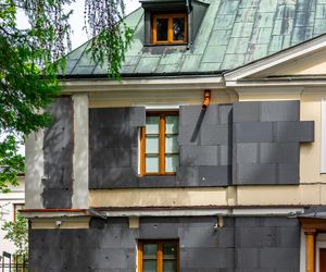 Nielegalna termomodernizacja zabytku w Wilanowie