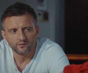 M jak miłość odc. 1857. Bartek (Arkadiusz Smoleński), Hania (Wiktoria Basik)