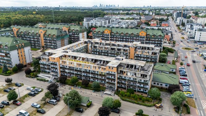 Blok w Ząbkach po pożarze