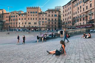 Mała architektura na placach 1