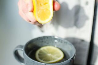 Jak wzmocnić odporność dietą? Te produkty pomogą ci przetrwać sezon grypowy