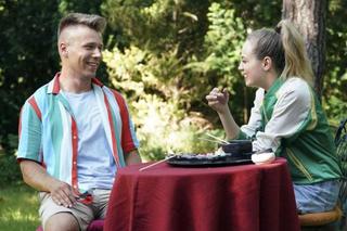 Barwy szczęścia odc. 2560. Oliwka (Wiktoria Gąsiewska), Patryk (Konrad Skolimowski)