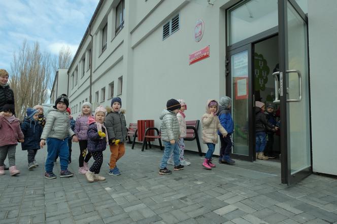 Przedszkolaki przecięły wstęgę. Nowe przedszkole w Lublinie oficjalnie otwarte