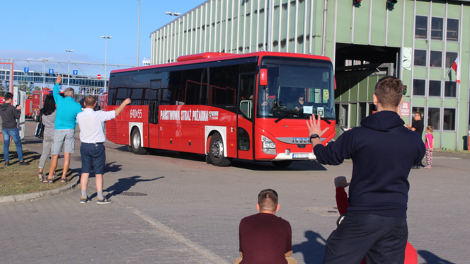 Polscy strażacy wrócili z akcji gaszenia pożarów w Szwecji