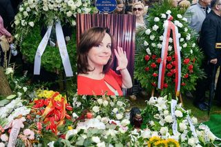 Tak wygląda grób Joanny Kołaczkowskiej po 1 listopada. Dariusz Kamys wystosował apel do fanów