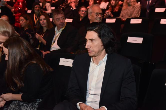 Adam Driver w Toruniu. Podziwiał piękny obraz Matejki i chce zagrać Mikołaja Kopernika