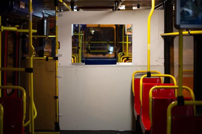 Wrocław. StreetTram ogrzewa i karmi! "Tramwaj zwany ogrzewaniem" stanął obok Mostów Mieszczańskich [ZDJĘCIA]