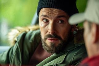 Barwy szczęścia odc. 2985: Robert Stefaniak (Paweł Ławrynowicz), Marcin Kodur (Oskar Stoczyński)