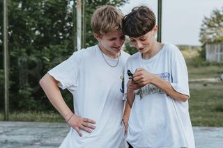 Młodzieżowe Słowo Roku 2025 ruszyło! Które słowo wygra w tym roku?