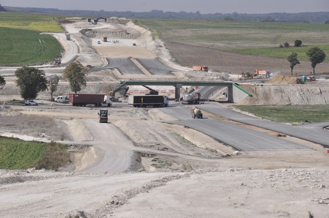 Trwa budowa nowej obwodnicy w woj. lubelskim. Wykonawca chce więcej czasu na realizację