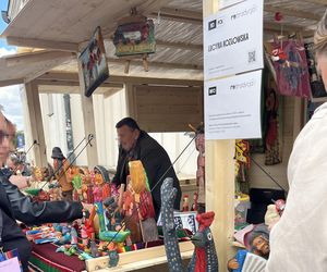 Jarmark Jagielloński 2025 w Lublinie. Kolorowe tłumy, muzyka i tradycja sprzed wieków