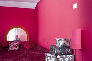 Różowa sypialnia