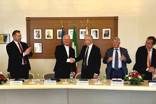 Podpisanie porozumienia pomiędzy KUL - Kliniką Gemelii i Uniwerstetem La Sapienza