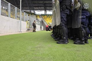 Ćwiczenia na Arenie Katowice. Śląscy policjanci trenowali zabezpieczanie imprez masowych ZDJĘCIA