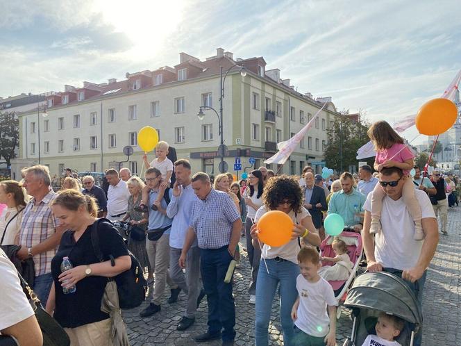 13. Marsz dla Życia i Rodziny zgromadził tłumy na ulicach Białegostoku [ZDJĘCIA]