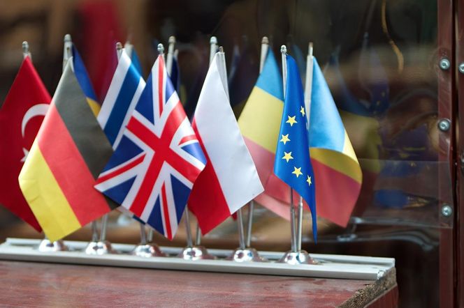 To najważniejsze barwy każdego kraju. Potrafisz rozpoznać, jakie państwa reprezentują te flagi?
