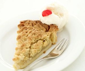 Jak upiec szarlotkę? Podajemy przepis na domowy jabłecznik