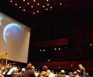 Harpa. Póba Filharmonii Islandzkiej w budynku nagrodzonym Mies van der Rohe Award 2013