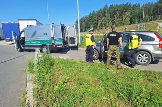 Zatrzymali Hondę i się zaczęło. Syryjczycy nielegalnie przekroczyli granicę z Litwą