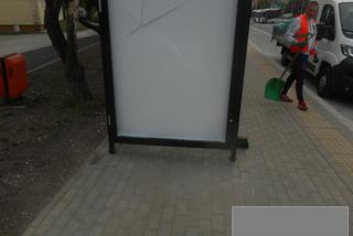 Chuligani zniszczyli nową wiatę, która stanęła na przystanku Przy Kaszowniku