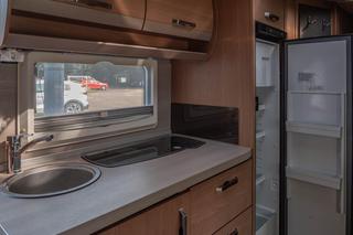 Urząd skarbowy wystawił na licytację auto z przyczepą kempingową