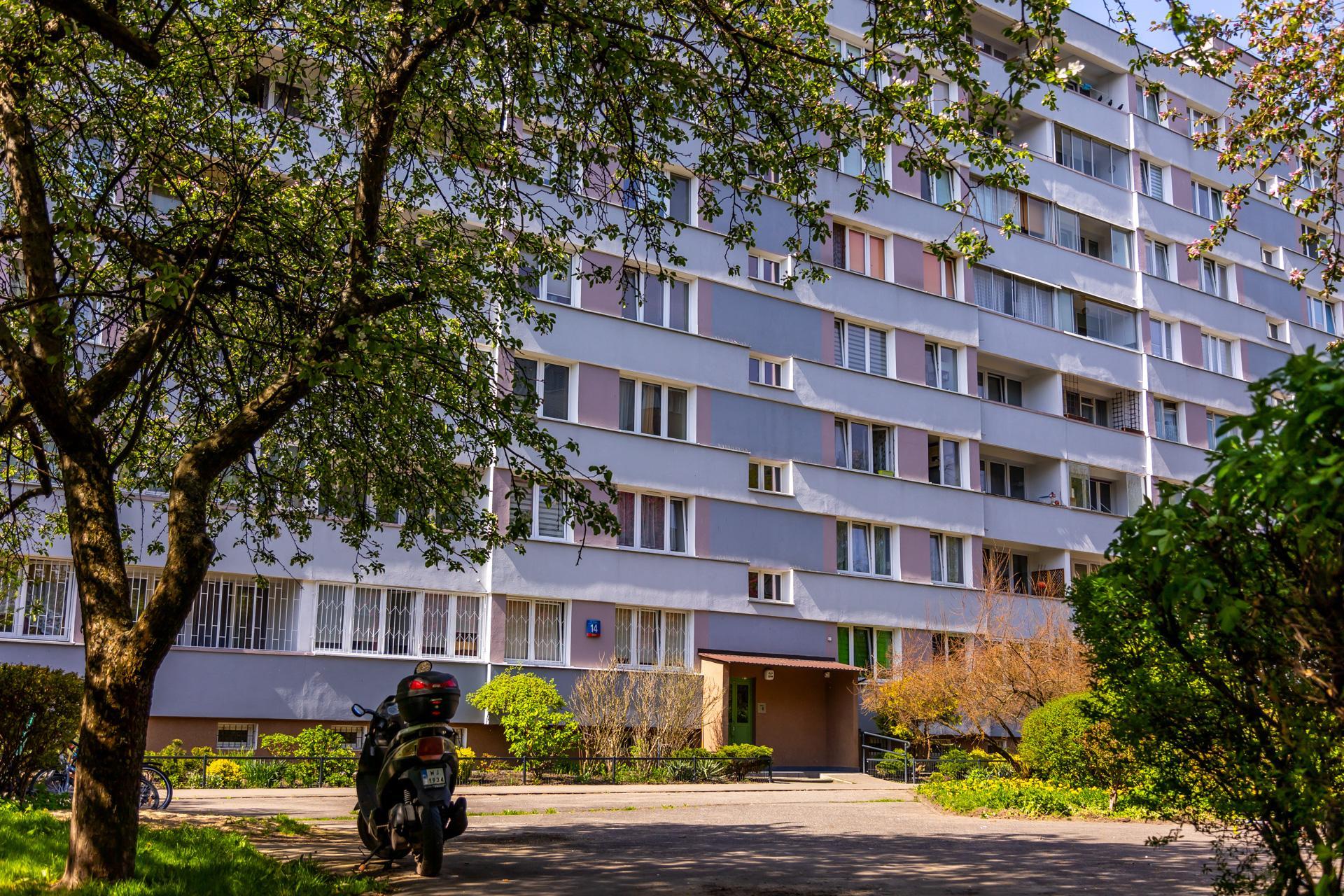 Osiedle prototypów w Warszawie - zdjęcia. Zobacz eksperymentalne bloki z wielkiej płyty