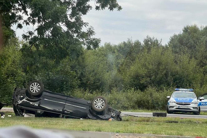 Zderzenie samochodu osobowo z motorowerem pod Sierpcem