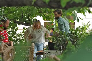 Zborowska i Wrona pokazali Jaśminę babciom