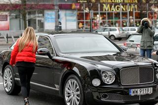 Joanna Przetakiewicz jezdzi Bentley z szoferem 