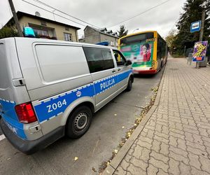 Ostrzelali autobus na Ursusie. Mogli trafić w pasażerkę