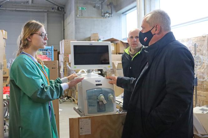 Szpital tymczasowy w Opolu zwiększa liczbę respiratorów. Będzie więcej łóżek OIOM-owych