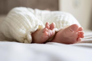 Zaufała surogatce, że urodzi jej upragnione dziecko. Po 14 poronieniach przyszedł kolejny cios