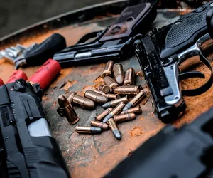 Pozwolenie na broń. Ile wydano pozwoleń na broń w Lubuskiem w 2022 r.? Mamy najnowsze dane policji 