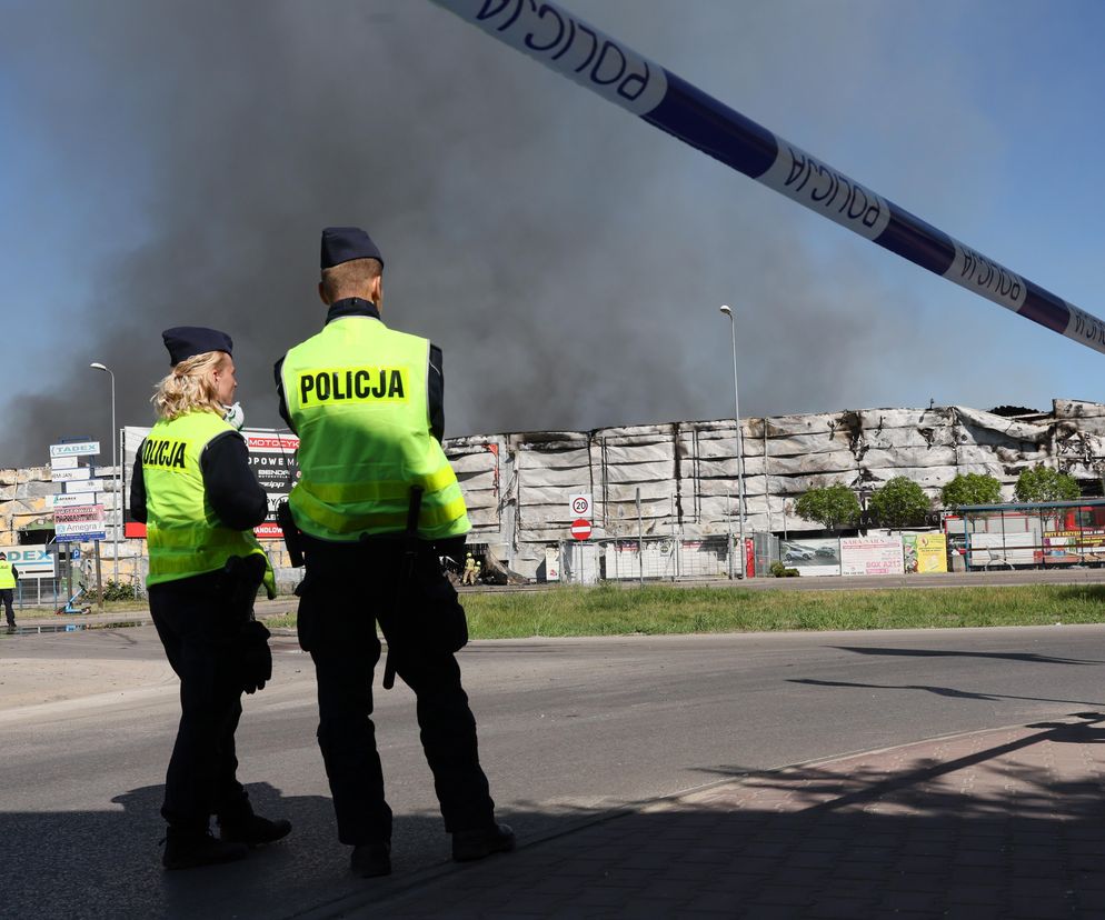 Pożar centrum handlowego w Warszawie