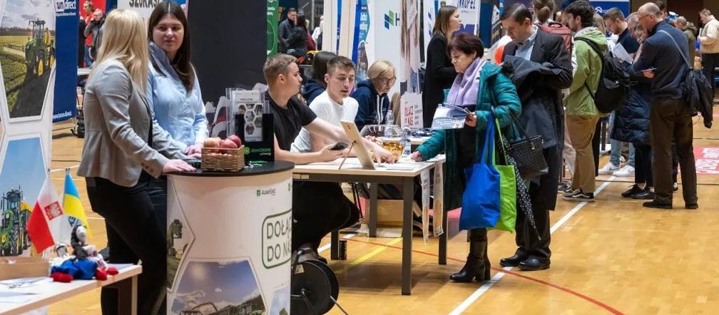 Praca w Toruniu. W Arenie Toruń odbyły się II Kujawsko-Pomorskie Targi Pracy