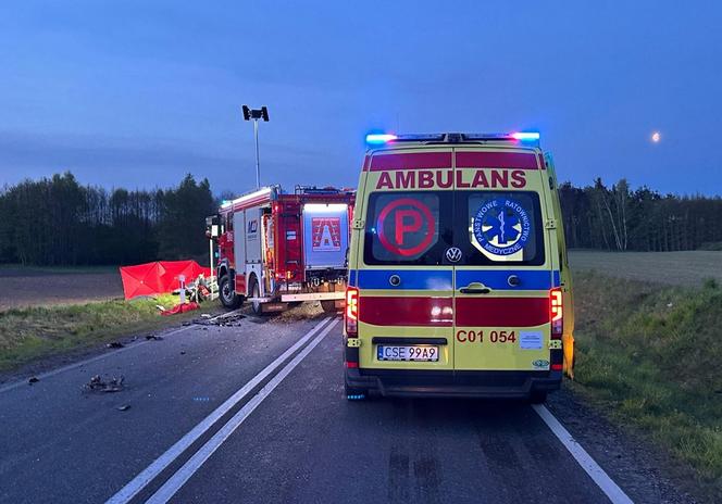 Tragiczny wypadek w Płociczu. Dwóch kierowców nie żyje