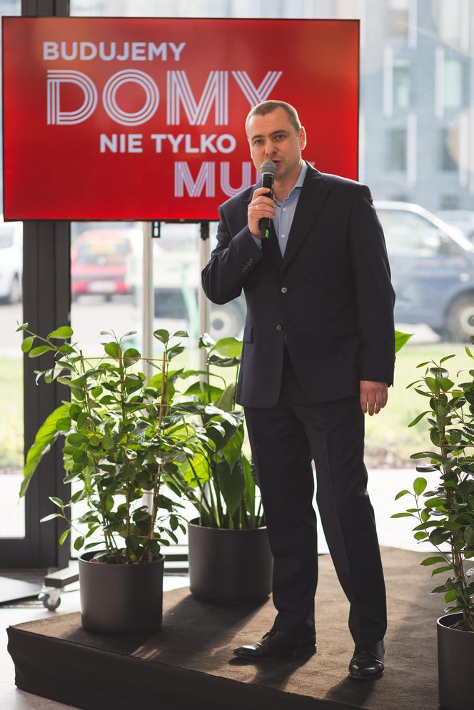 Najsłynniejszy plac zabaw w Polsce już bez gilotyny. OKAM zaprezentował Strefę PROGRESS