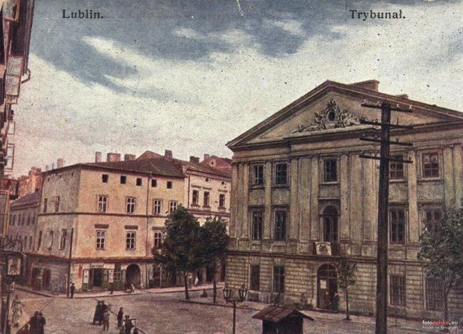 To jeden z największych zabytków Lublina! Zdobi centrum Starego Miasta