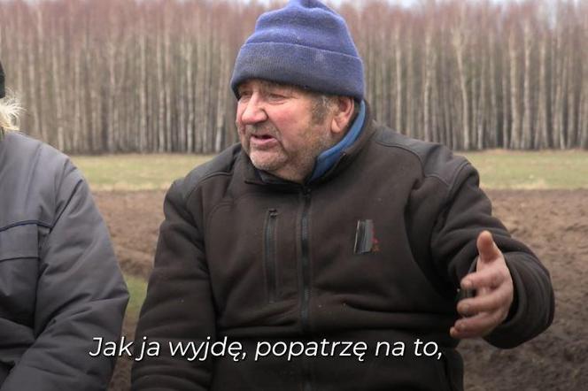 Rolnicy. Podlasie. Gienek z Plutycz chciał dobrze, ale wyszło tragicznie. Co na to turystki w białych kozaczkach?
