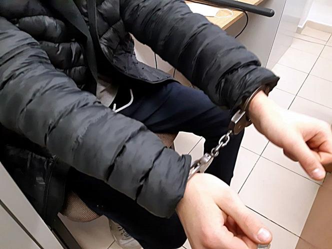 Seniorka z Bielska miała przy sobie 400 TYSIĘCY złotych! Jak to się stało?