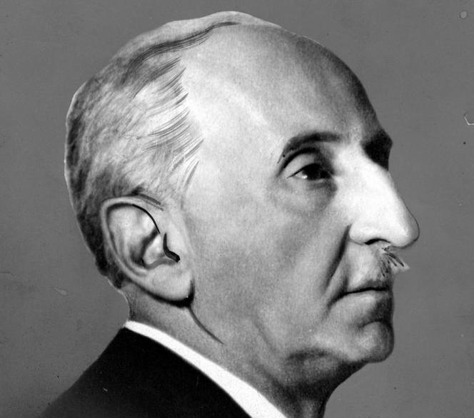 Bolesław Leśmian to wybitny polski poeta XX w. Przez kilkanaście lat mieszkał i tworzył w Zamościu
