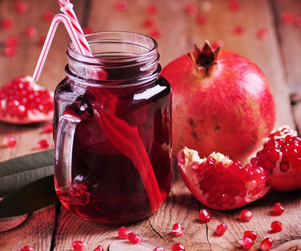 Sok z granatów i jego zaskakujące właściwości dla zdrowia i urody.