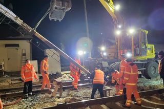 Znamy przyczynę wypadku w Kuźni Raciborskiej. Prokuratura podała, dlaczego zderzyły się pociągi