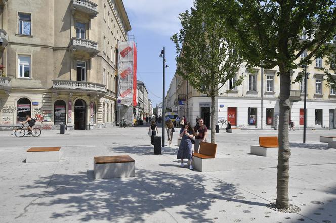 Plac Pięciu Rogów dostępny dla wszystkich? Osoby niewidome mogą mieć duży problem...